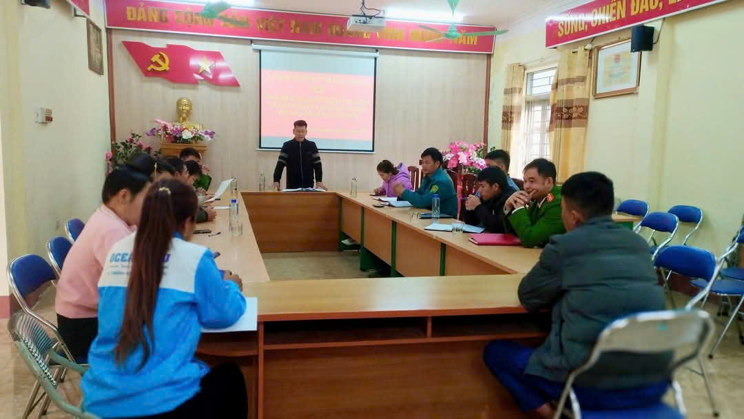 UBND xã Mùn Chung Lễ ra quân kiểm tra ATTP và dẹp hành lang ATGT trước tết Nguyên đán Ất Tỵ năm 2025